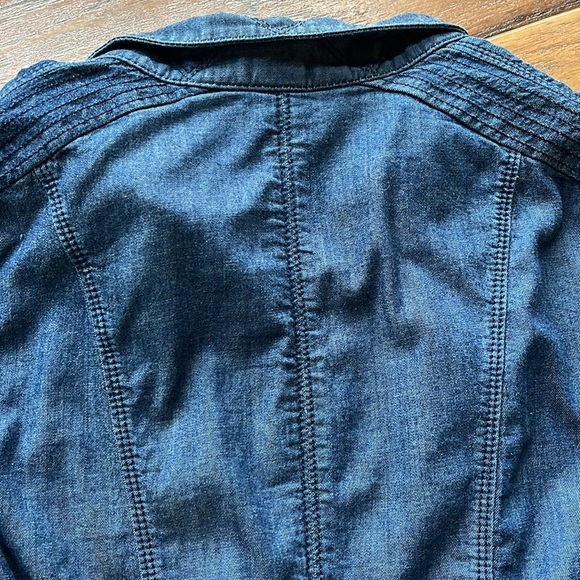 WHBM Denim Jacketet - Size 14 - Picture 12 of 14